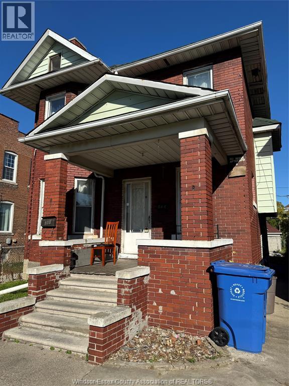 MLS# 26026038: 646 HALL, Windsor, Canada