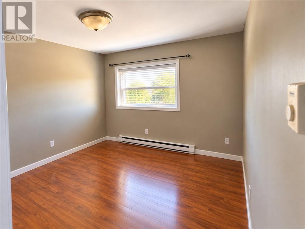 660 Notre-Dame Avenue Unit# 3 photo 5