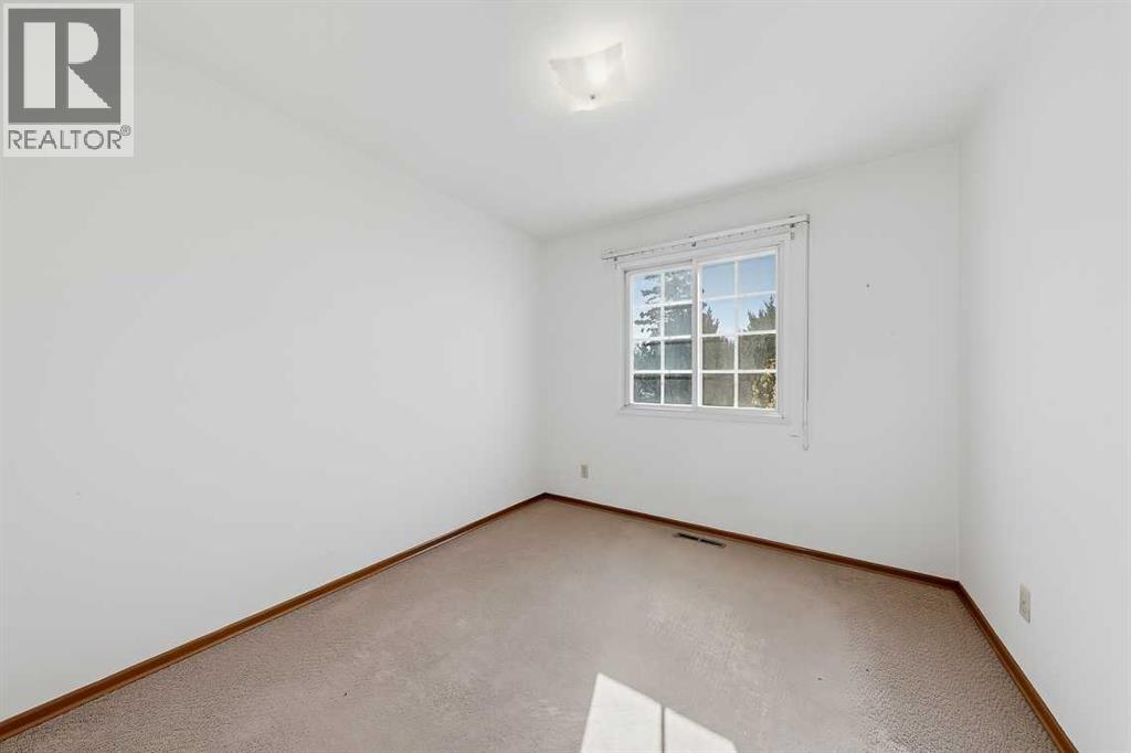 210 2 Avenue SE, High River — photo 25