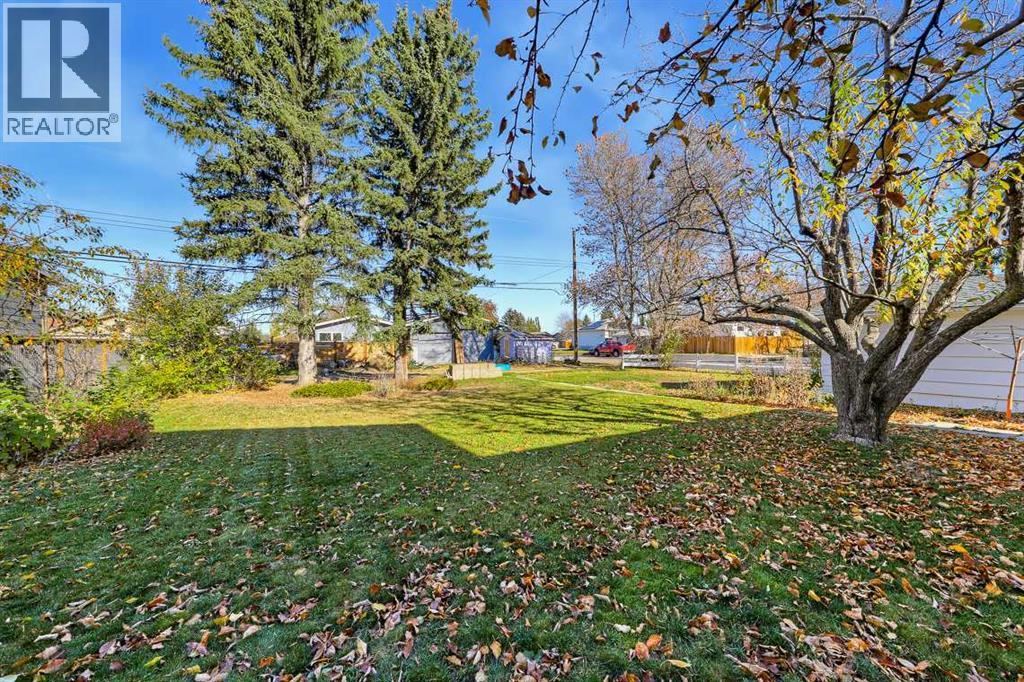 210 2 Avenue SE, High River — photo 31