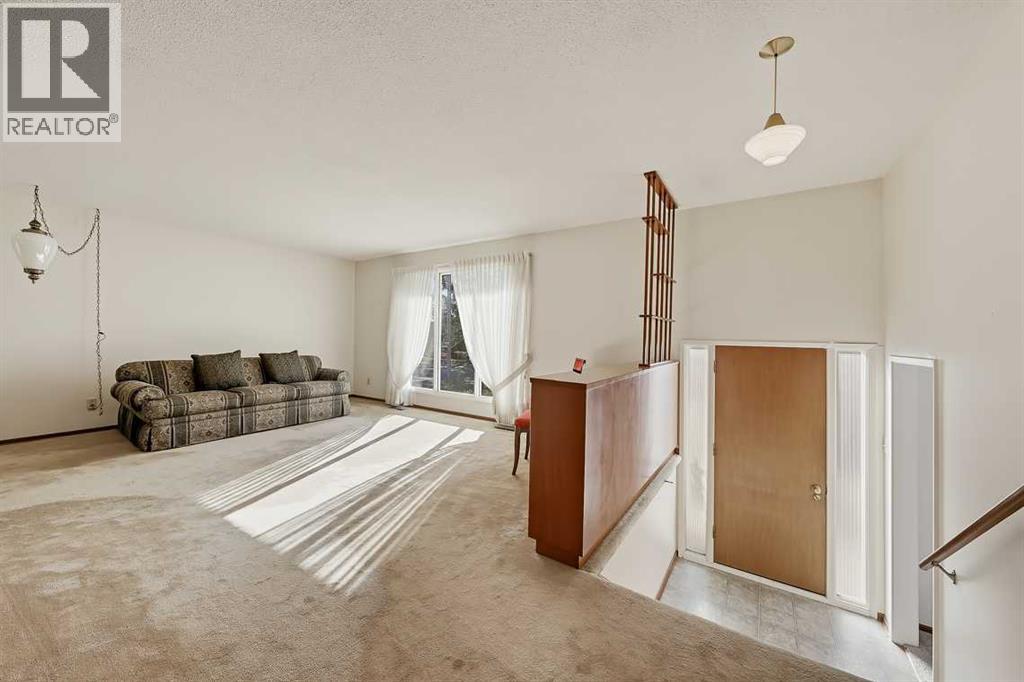 210 2 Avenue SE, High River — photo 4