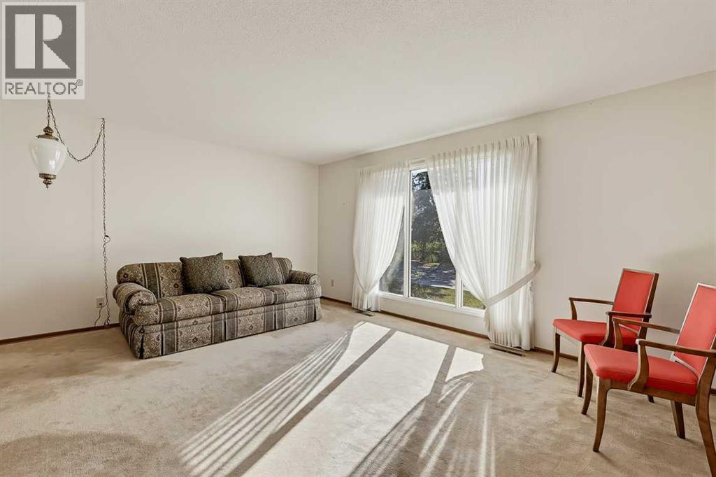 210 2 Avenue SE, High River — photo 7