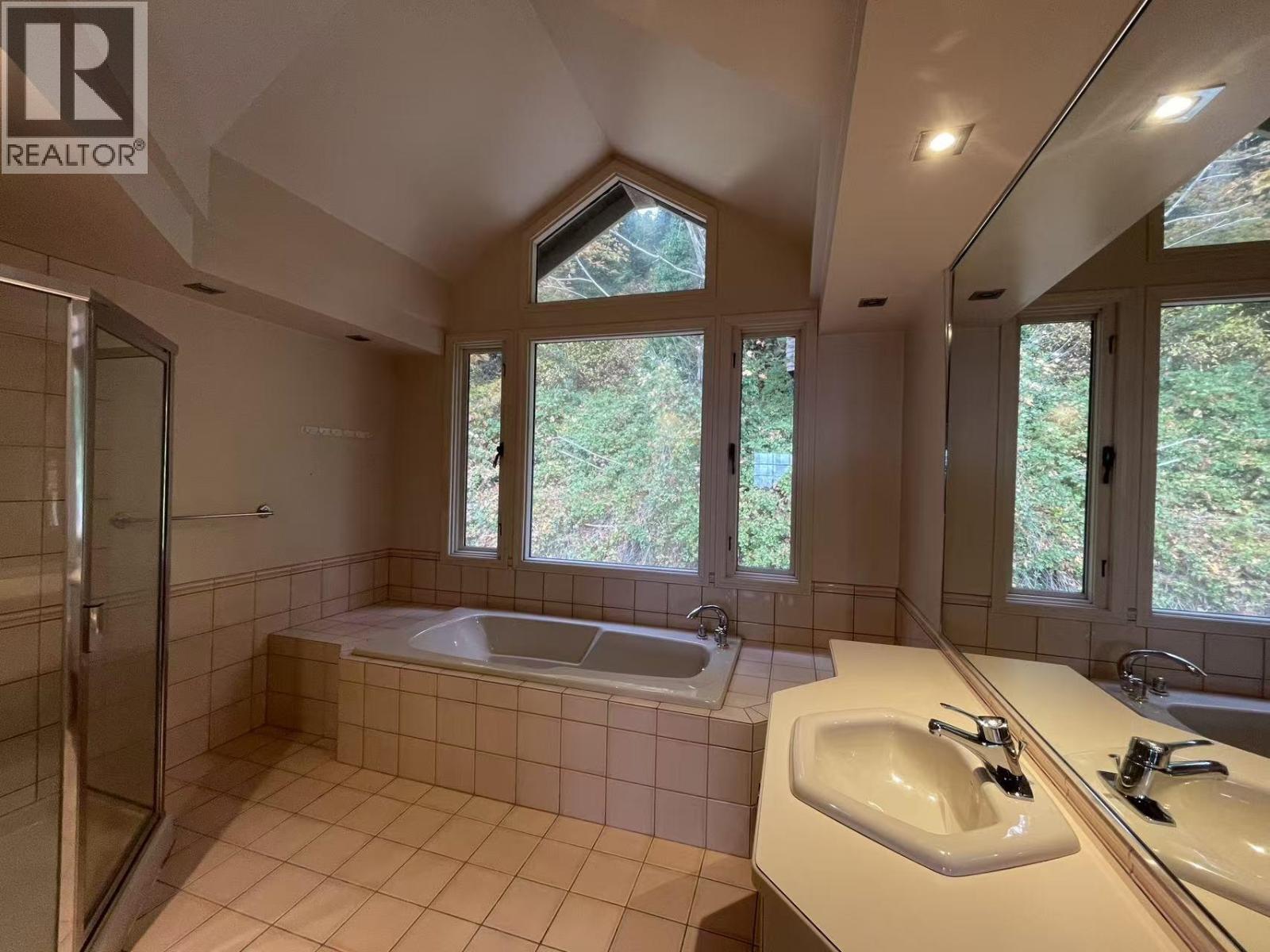 413 TSAWWASSEN BEACH ROAD, Delta - Image 1