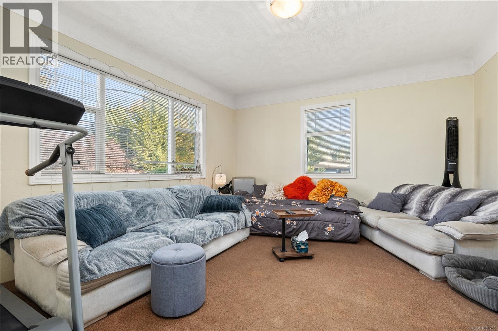 1085 Hulford St - 6