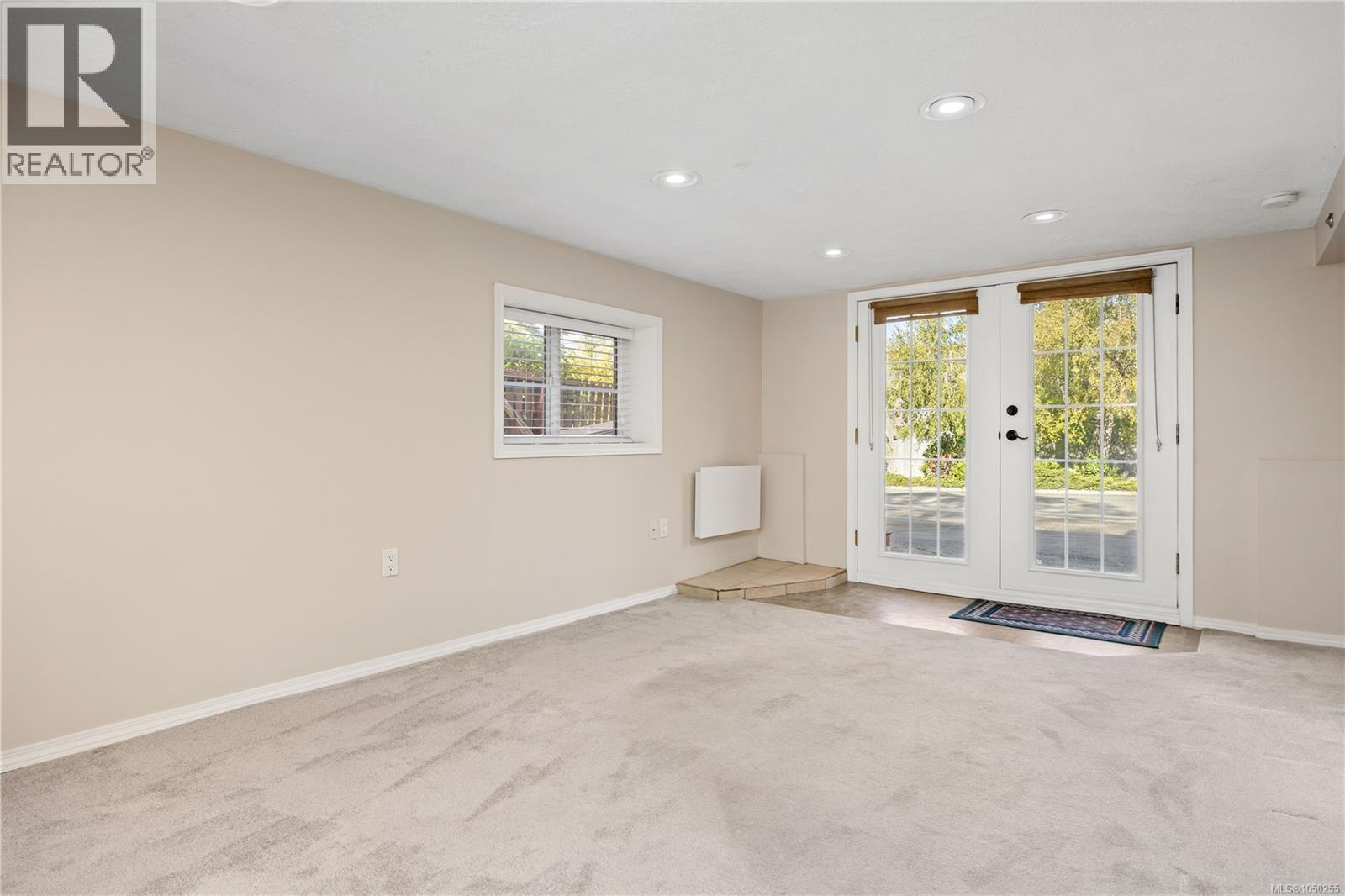  1085 Hulford Street, Saanich