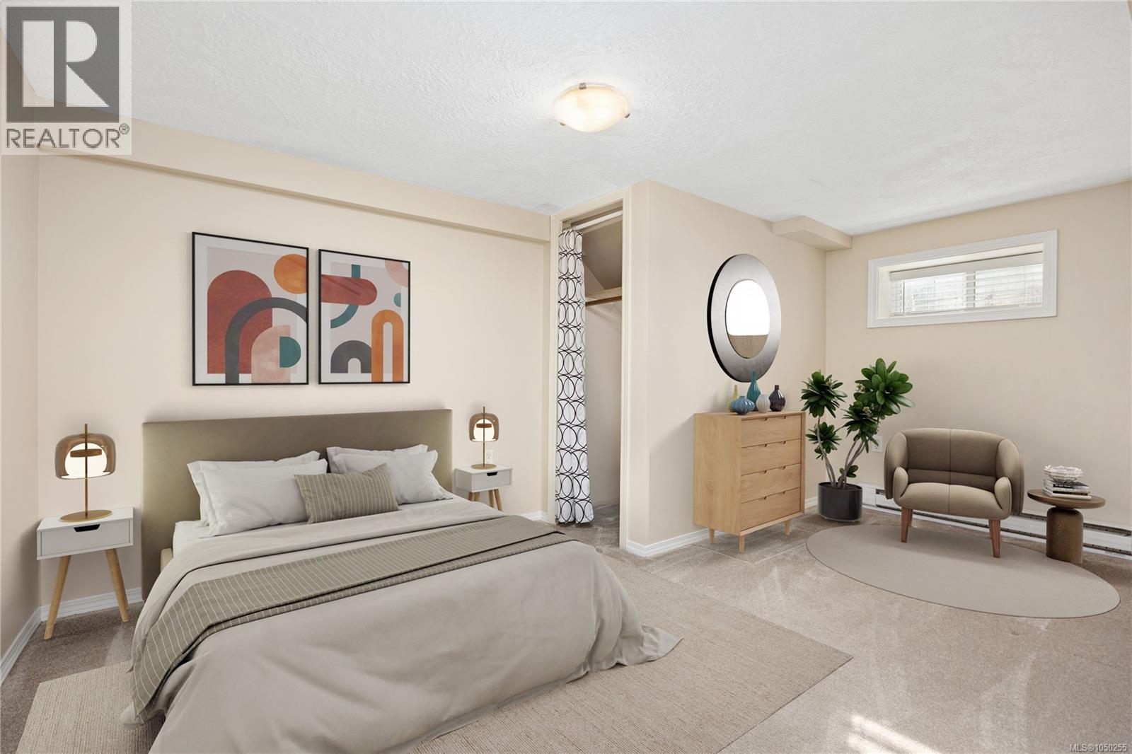 1085 Hulford Street, Saanich