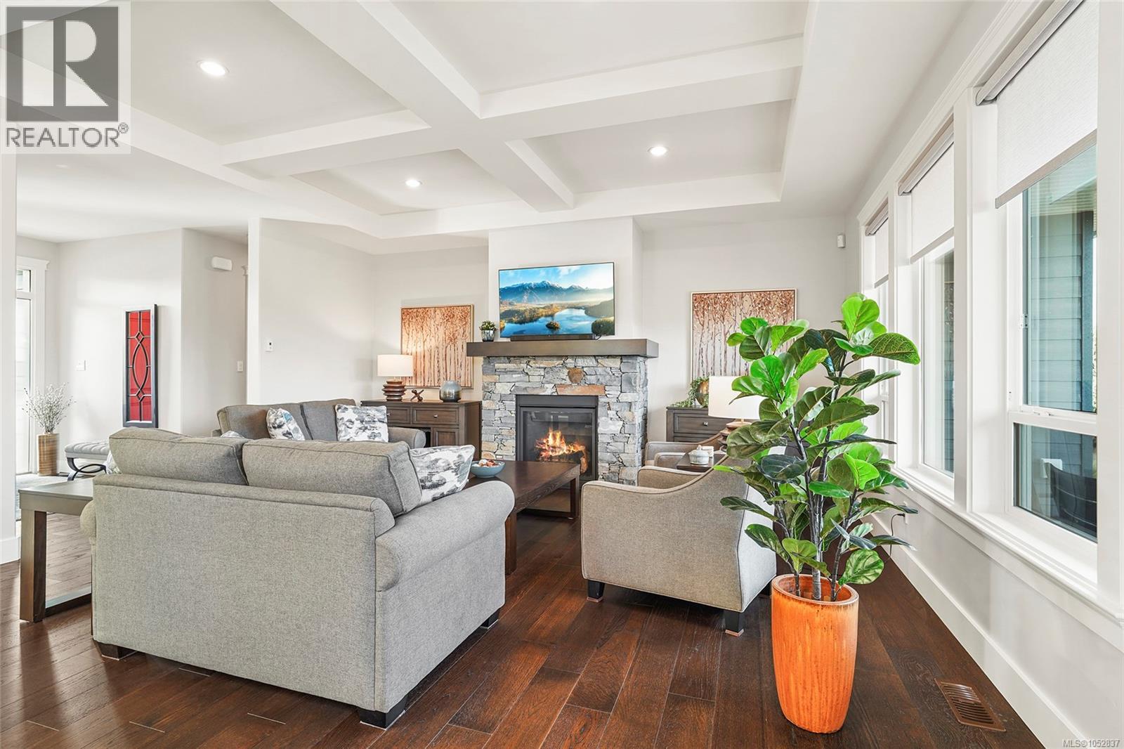 436 Ridgefield Dr - 3