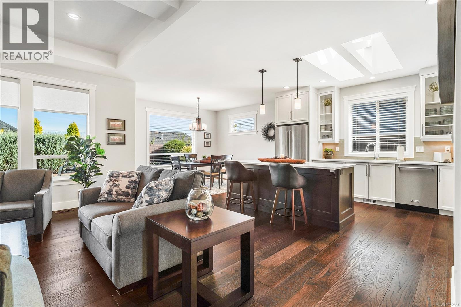 436 Ridgefield Dr - 4