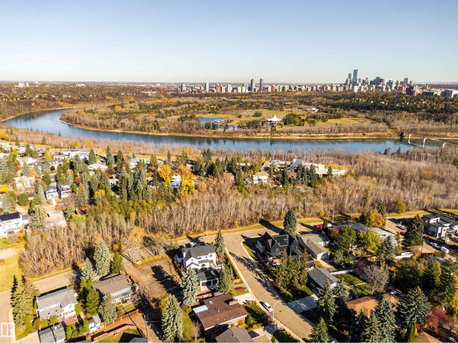 50 VALLEYVIEW CR NW, Edmonton — photo 2