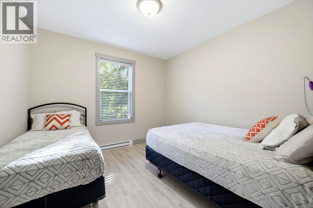 686 Swanbeach Road, Swansea Point - Image 1