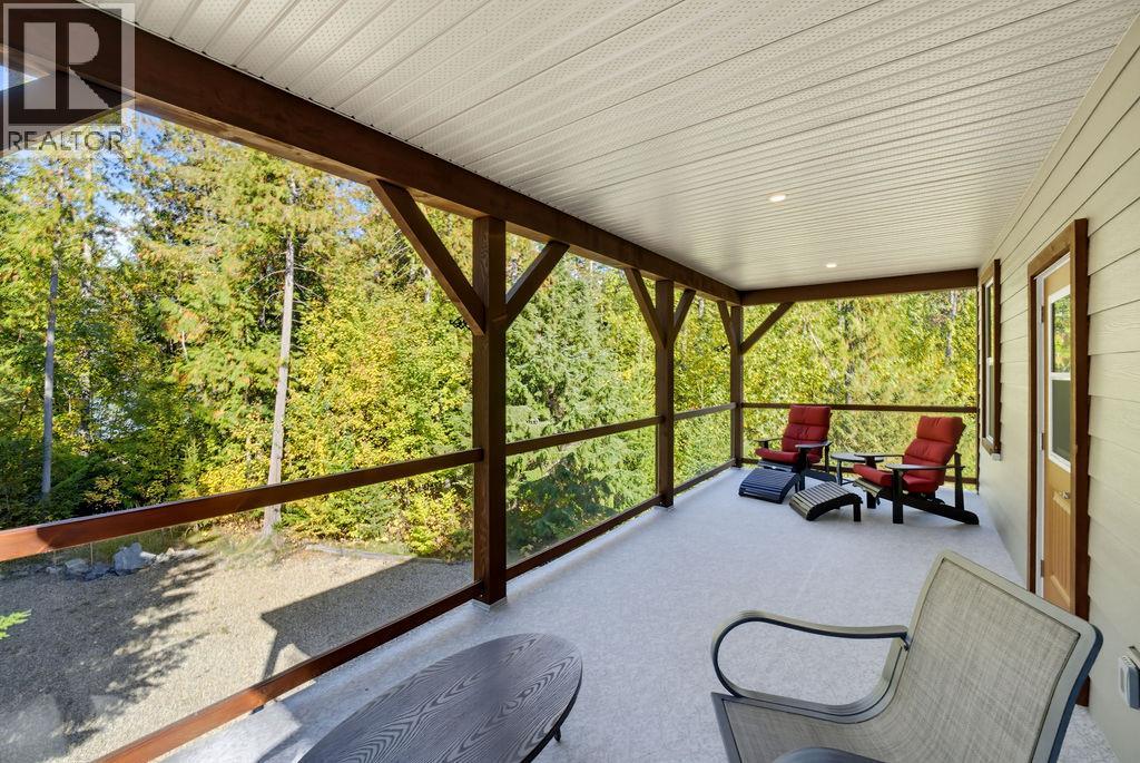 686 Swanbeach Road, Swansea Point - Image 1
