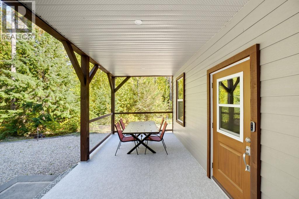686 Swanbeach Road, Swansea Point - Image 1