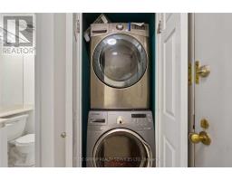 2213 - 24 Wellesley Street W, Toronto, ON M4Y1G1 Photo 13