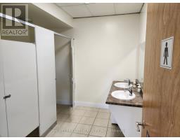 2 - 64 Prince Andrew Place, Toronto, ON M3C2H4 Photo 7