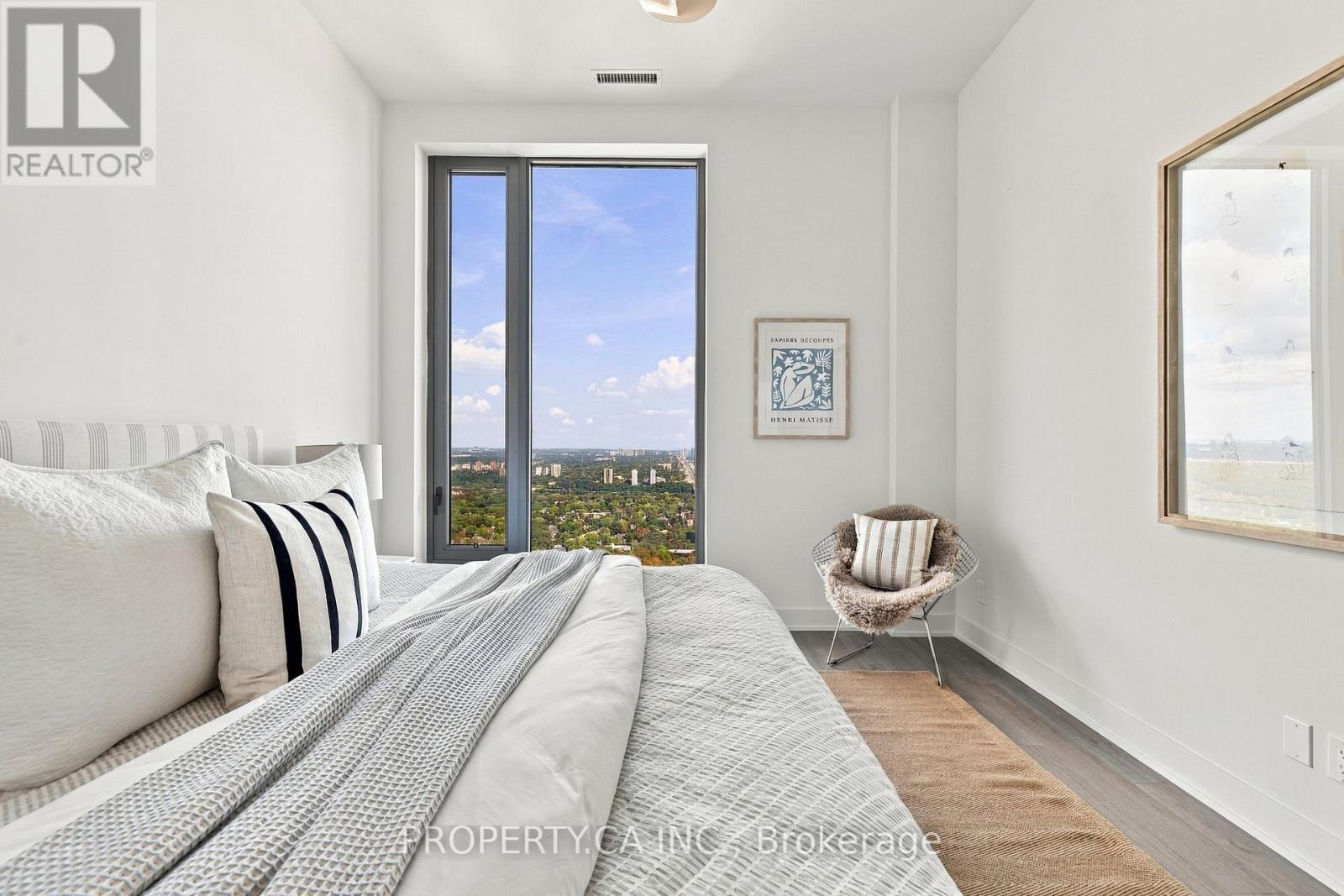 5104- 8 Cumberland Street, Toronto, ON photo 23