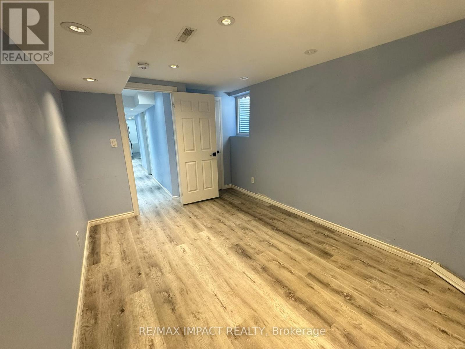 26 Beadle Drive, Ajax, ON photo 6