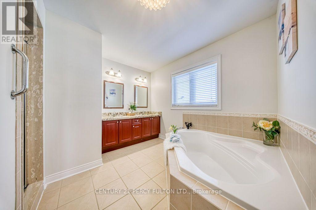 26 Root Crescent, Ajax, ON photo 22
