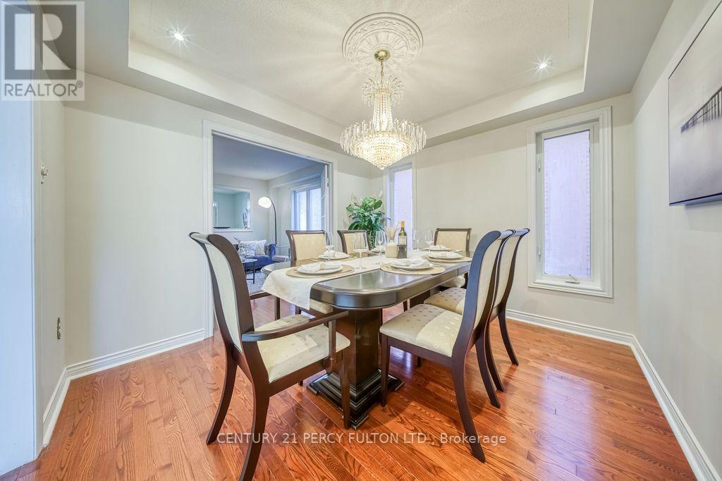 26 Root Crescent, Ajax, ON photo 8