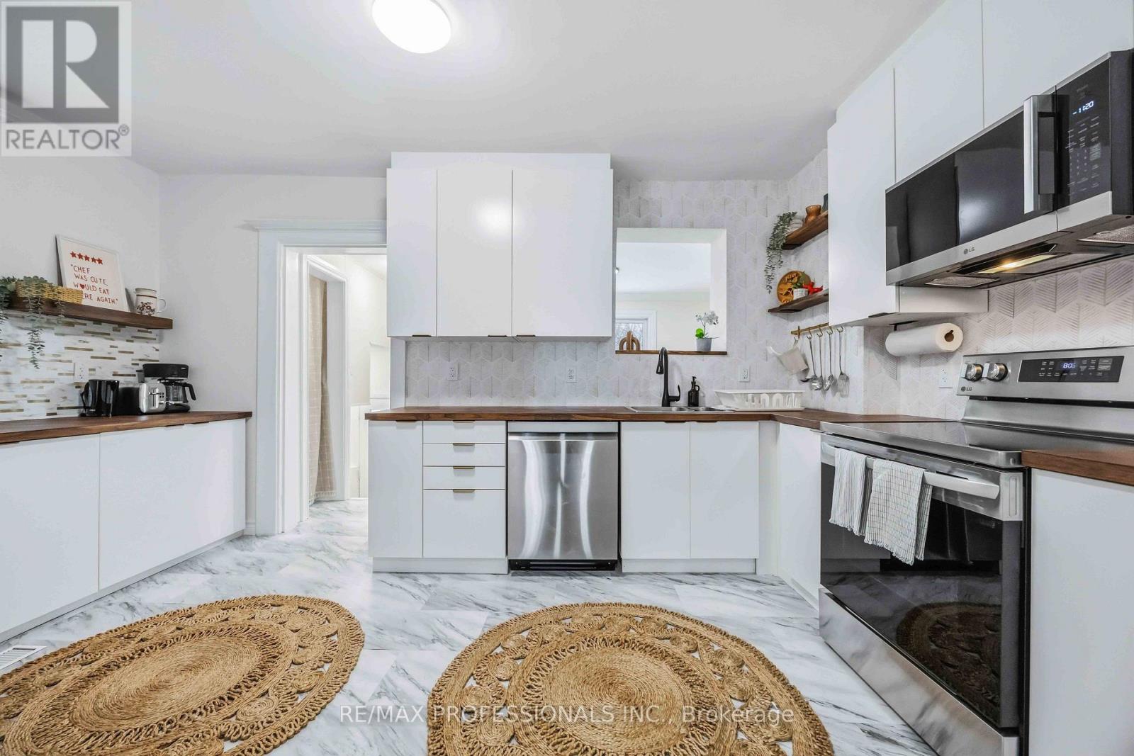 11 Bryant Avenue, Toronto, ON photo 10