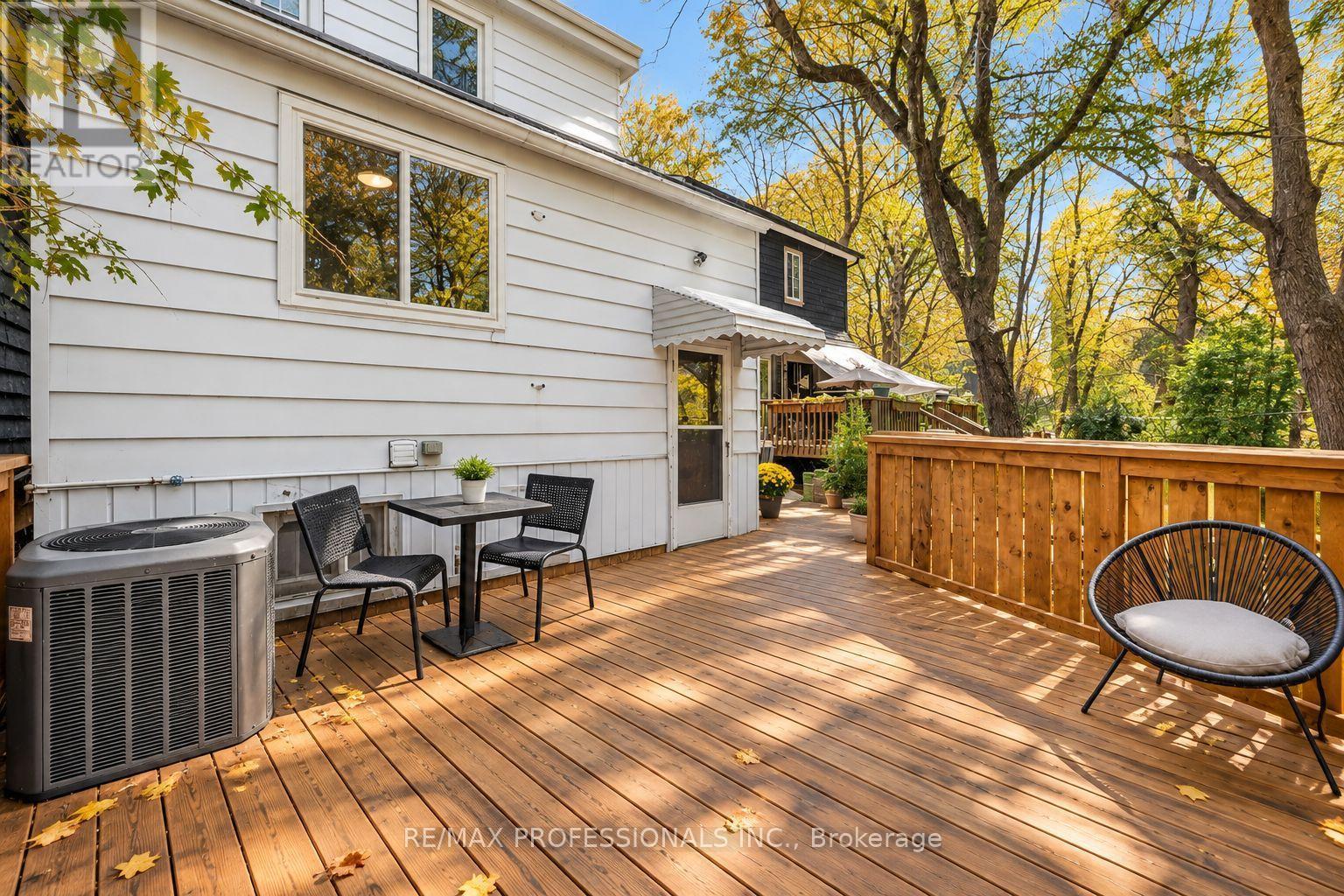 11 Bryant Avenue, Toronto, ON photo 23