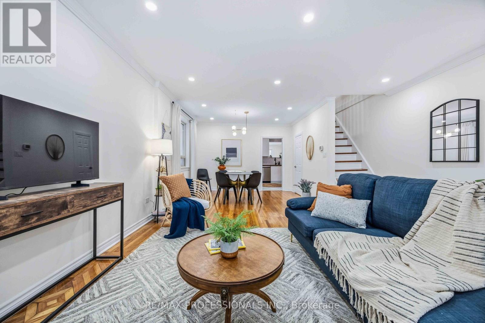 11 Bryant Avenue, Toronto, ON photo 4