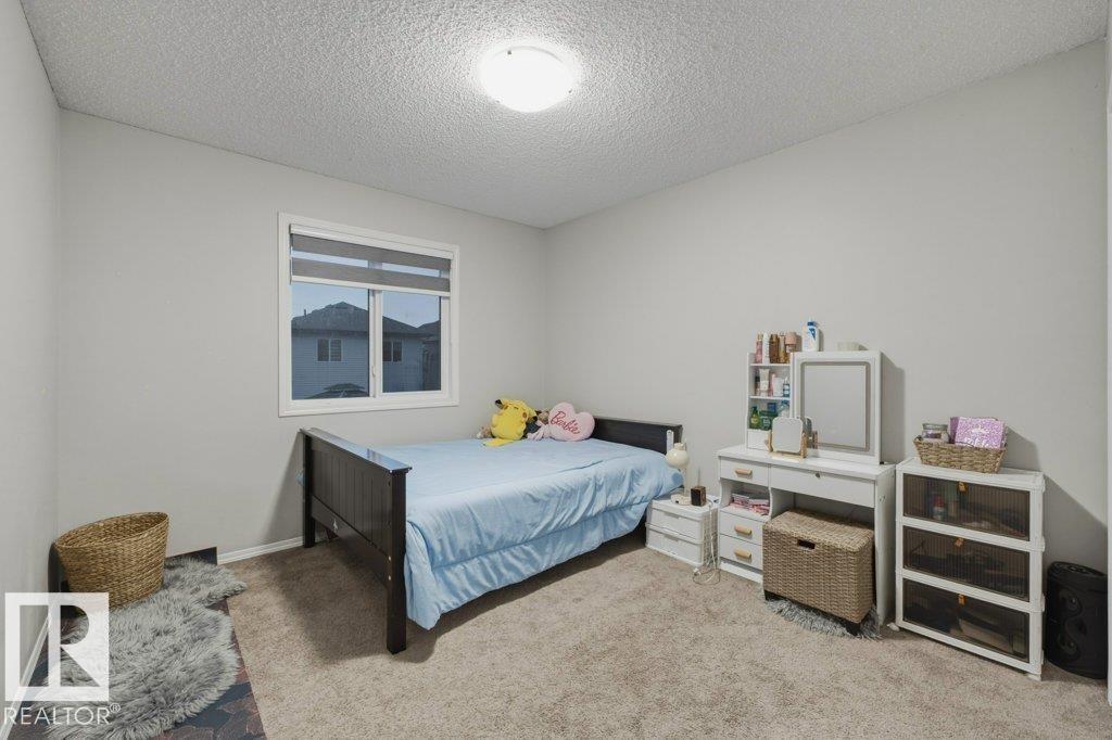 99 Springwood Way, photo 37