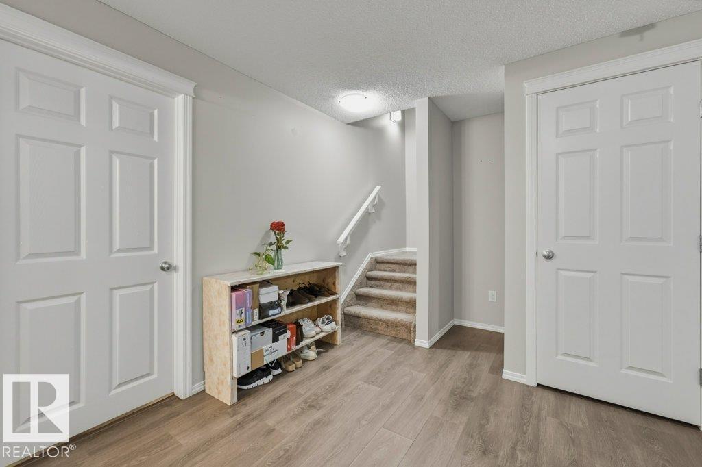 99 Springwood Way, photo 42