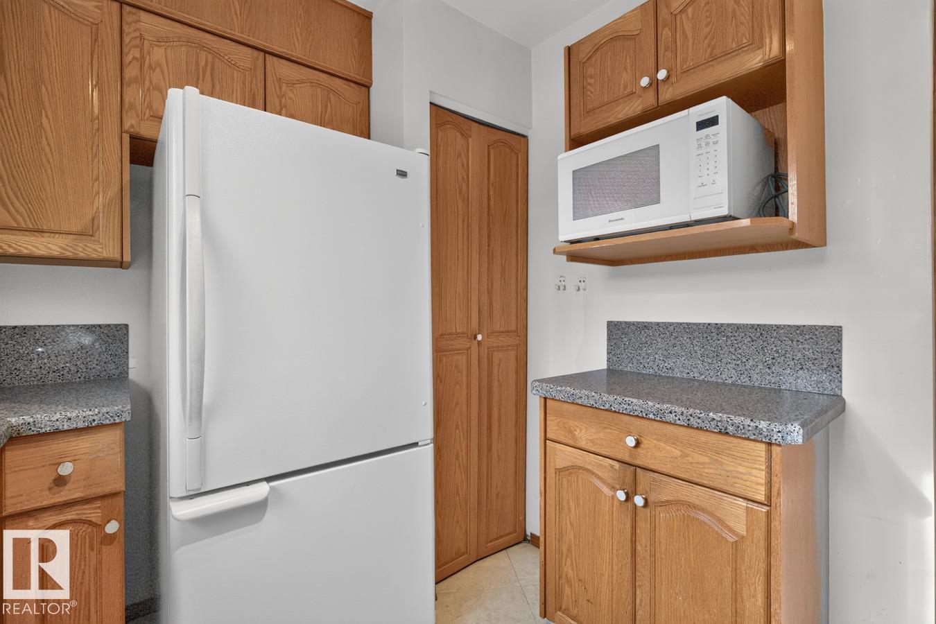 10846 173 AV NW, Edmonton — photo 14