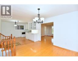 Living room - 176 Kimberly Drive, Hamilton, ON L8K4L1 Photo 11