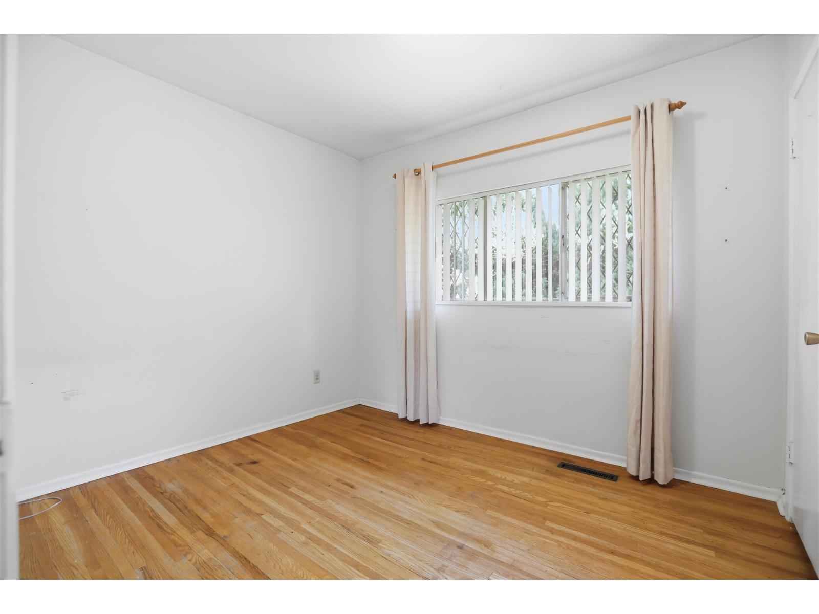 13002 OLD YALE ROAD, Surrey - Image 1