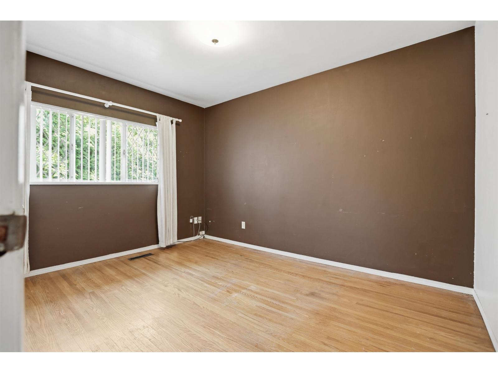 13002 OLD YALE ROAD, Surrey - Image 1
