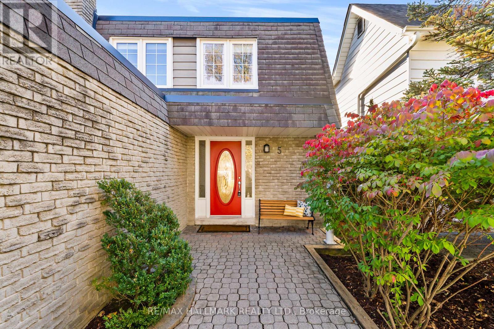 5 Chumleigh Crescent, Markham, ON photo 2