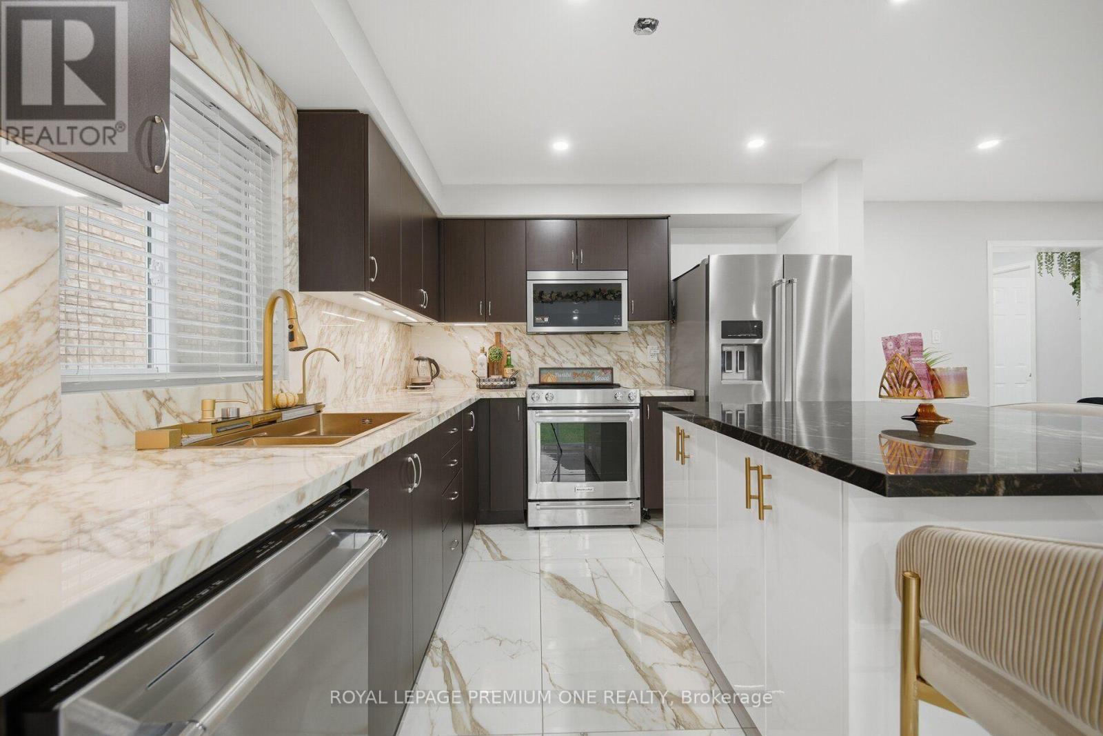 108 Gwillimbury Drive, Bradford West Gwillimbury, ON photo 11