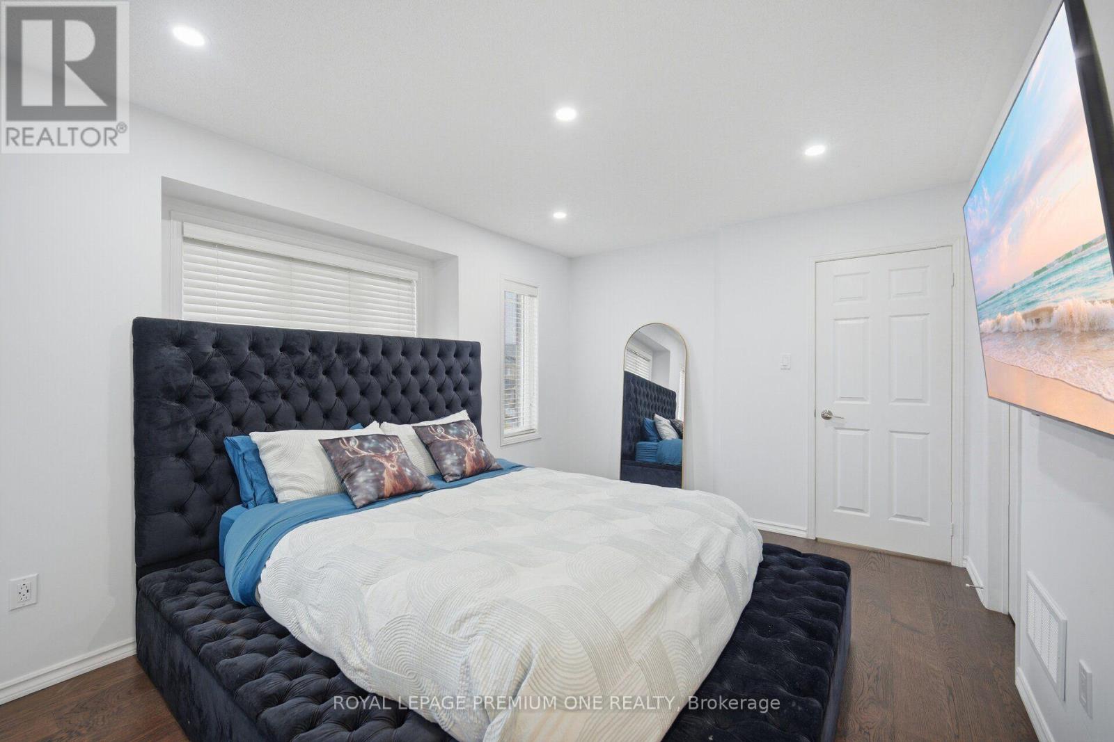 108 Gwillimbury Drive, Bradford West Gwillimbury, ON photo 18