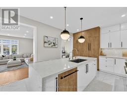 Mud room - 16 Hawke Crescent, New Tecumseth, ON L0G1W0 Photo 10