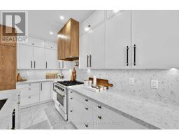 Eating area - 16 Hawke Crescent, New Tecumseth, ON L0G1W0 Photo 9
