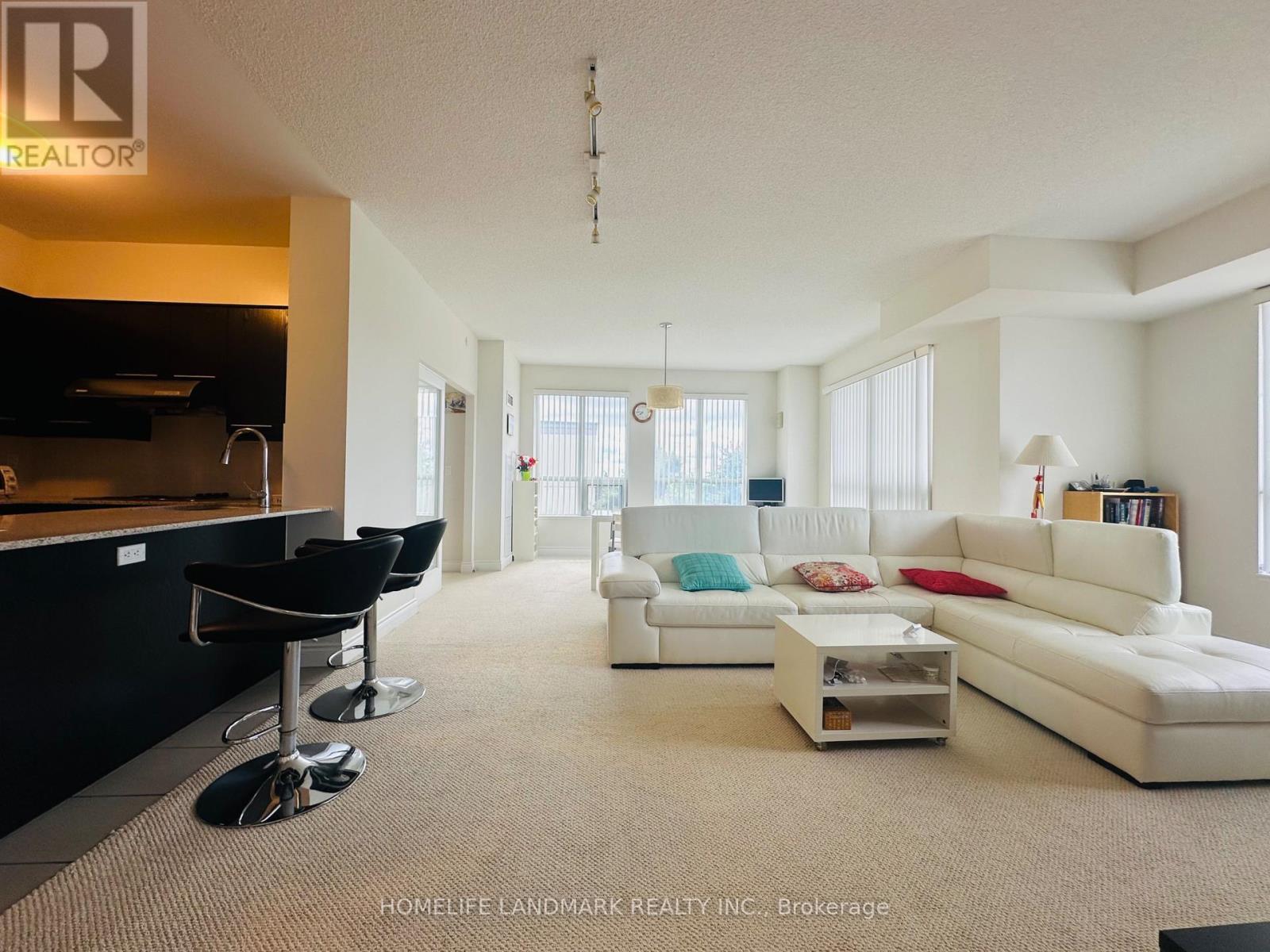 386 - 11211 YONGE STREET, Richmond Hill (Devonsleigh) — photo 6
