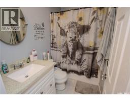 Bedroom - 779 Mctavish Street, Regina, SK S4T3T8 Photo 8