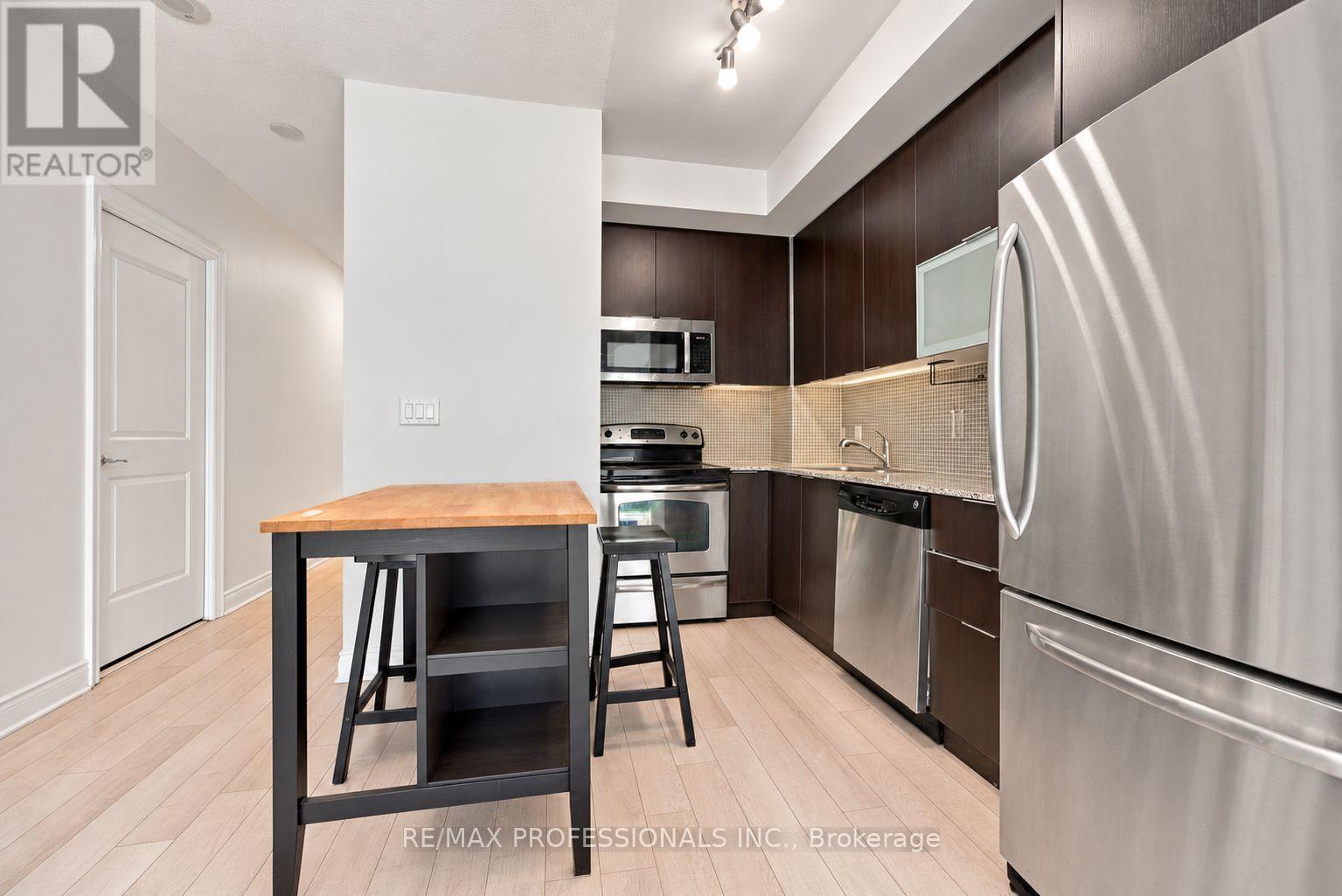 901- 16 Brookers Lane, Toronto, ON photo 12