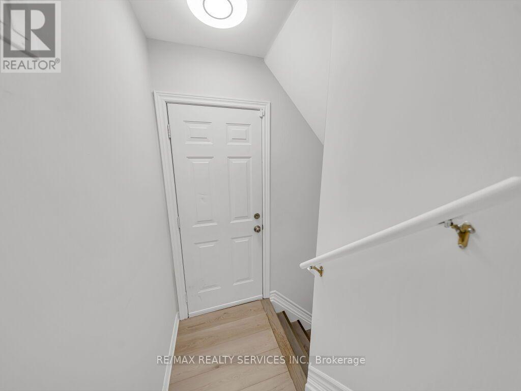 61 SIR JACOBS CRESCENT - 36