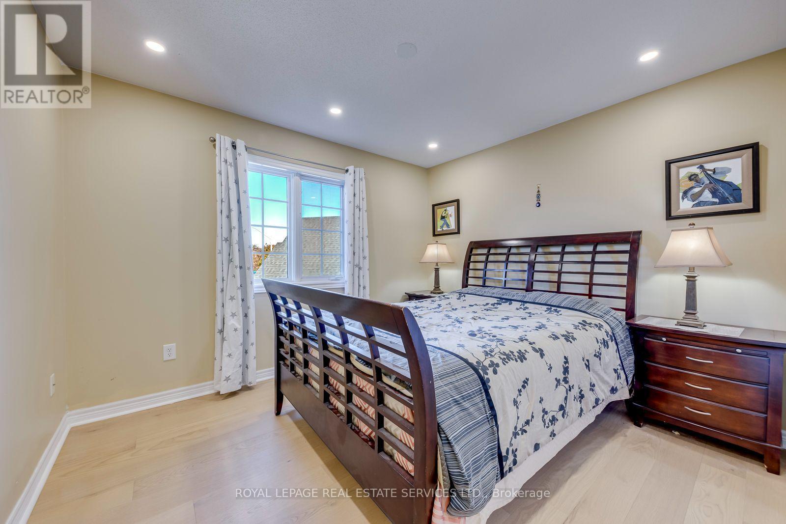96 Thomas Street, Mississauga, ON photo 35