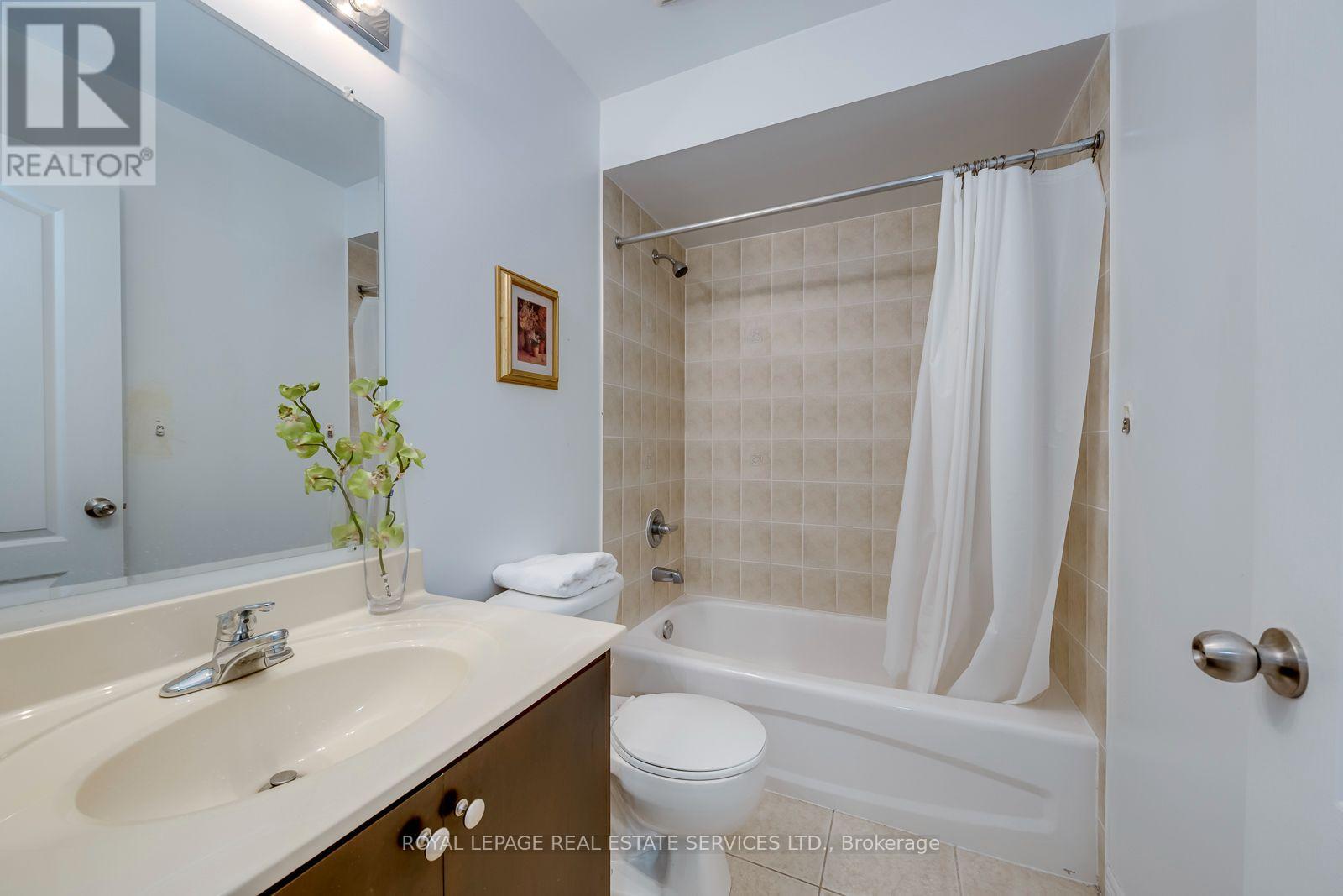 96 Thomas Street, Mississauga, ON photo 36
