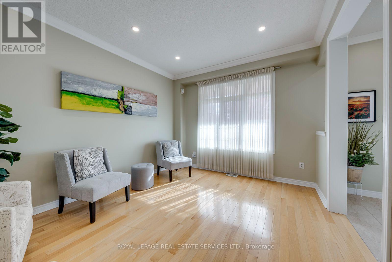 96 Thomas Street, Mississauga, ON photo 9