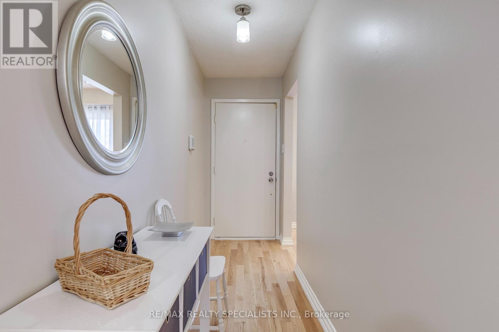 69 Winterfold Drive, Brampton, ON photo 6