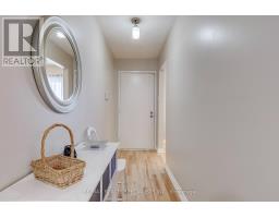 Bedroom 3 - 69 Winterfold Drive, Brampton, ON L6V3S9 Photo 6
