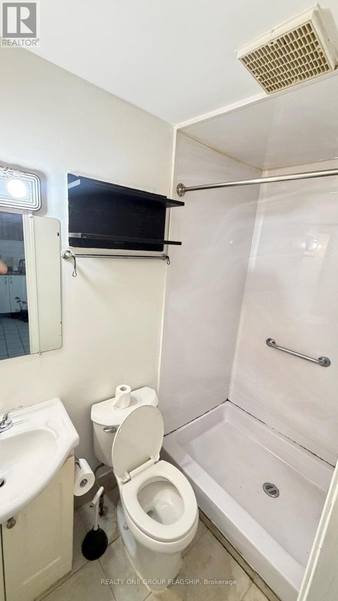 567 ROGERS ROAD - 11