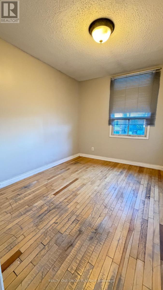 567 Rogers Road, Toronto, ON photo 8