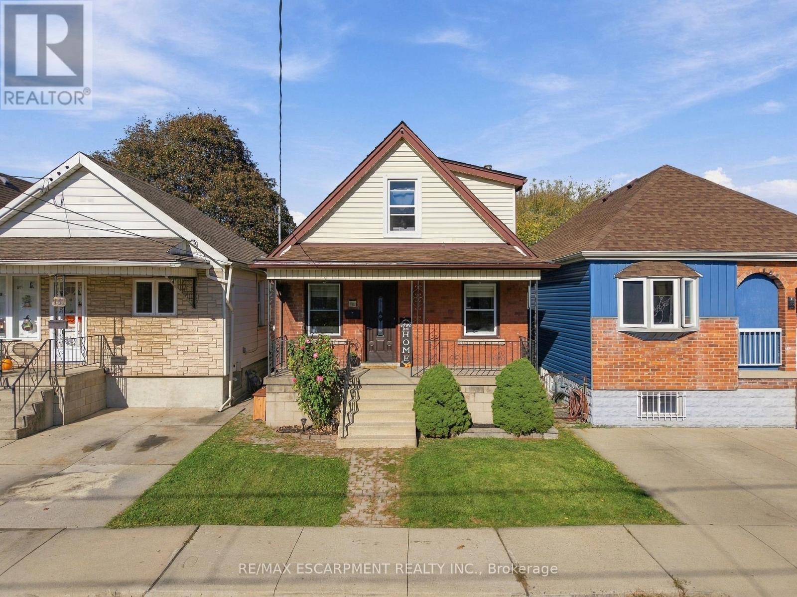 153 Albany Avenue, Hamilton, ON photo 2