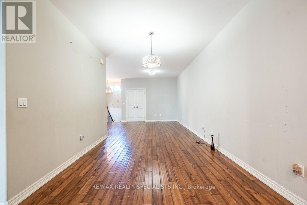 22 Elm Street, St. Catharines, ON photo 14