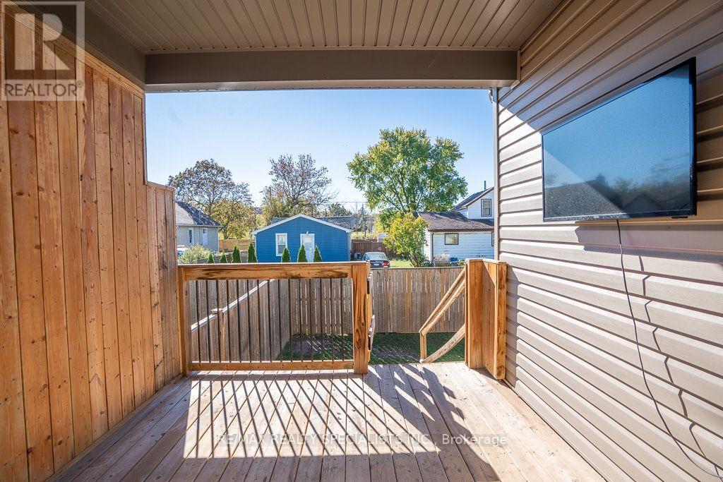 22 Elm Street, St. Catharines, ON photo 29
